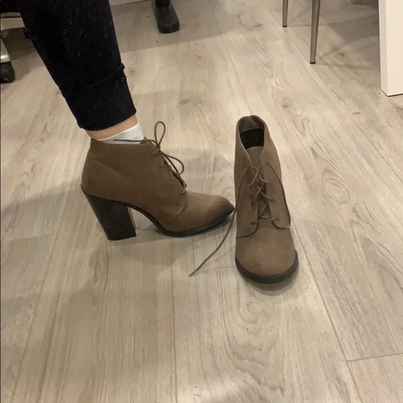 CALL IT SPRING Gray anke boots (high heel) 8.5 US - Picture 7 of 7